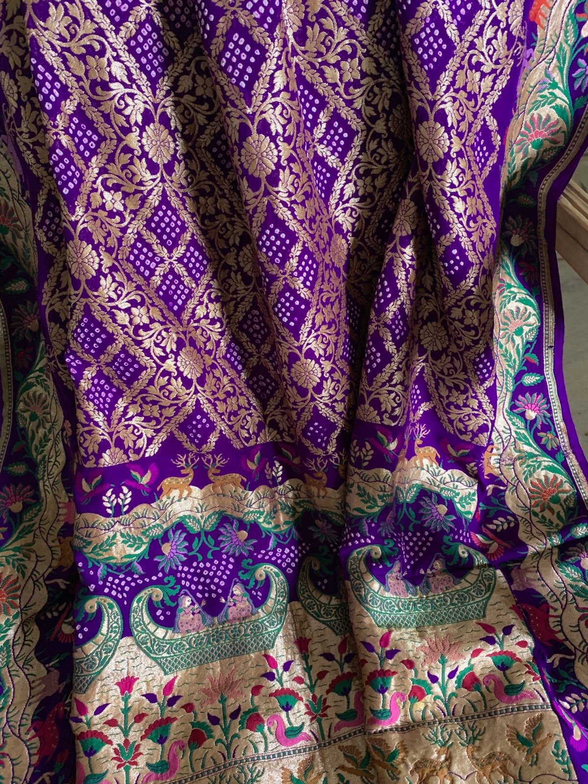 Banarsi Bandhej Dupatta Shikargah